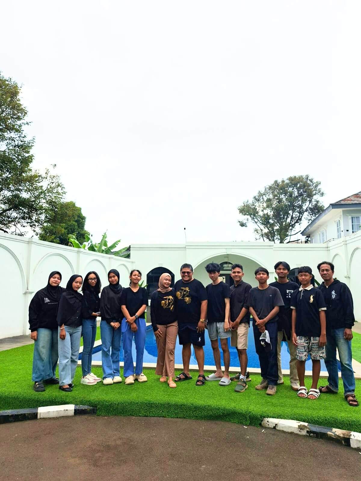 Suasana Kantor Pajak Ceria